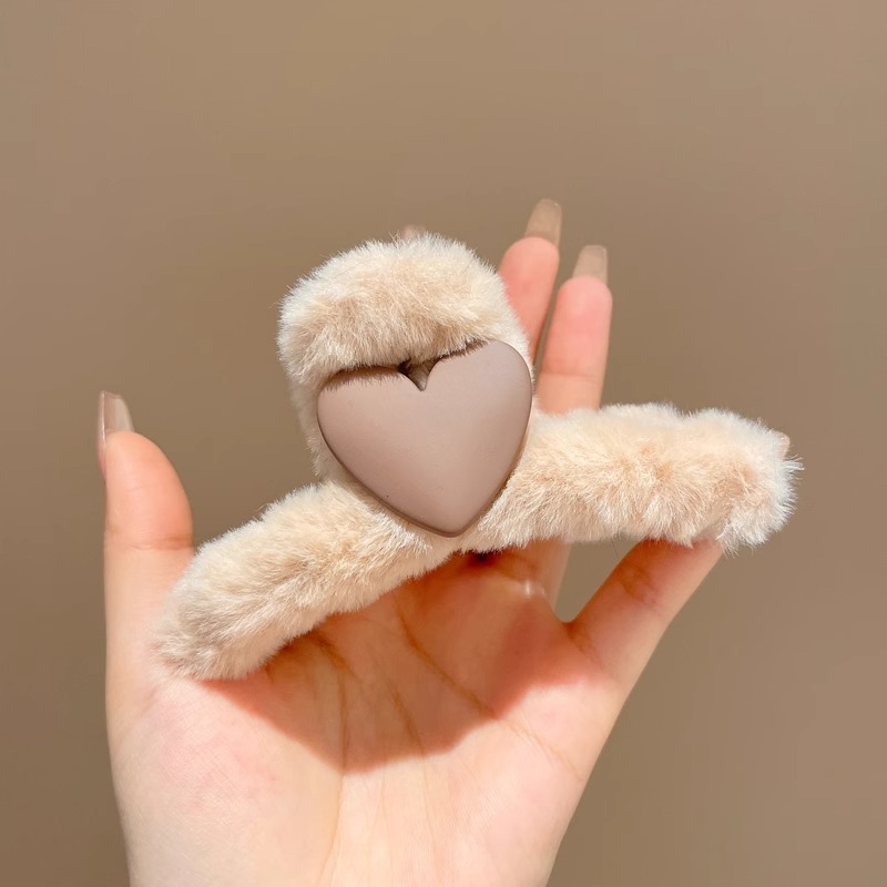 White and beige heart-11cm